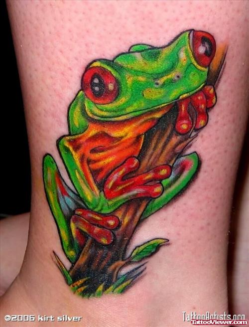 Beautiful Green Frog Tattoo