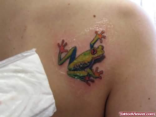 Green Frog Tattoo On Back Shoulder