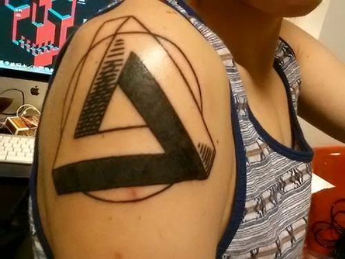 Pyramid Geek Tattoo On Right Shoulder