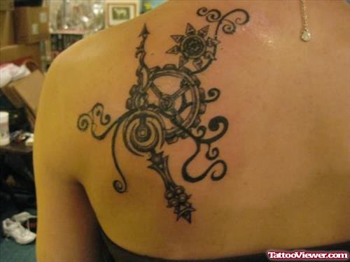 Gothic Tattoo On Left Back Shoulder For Girls