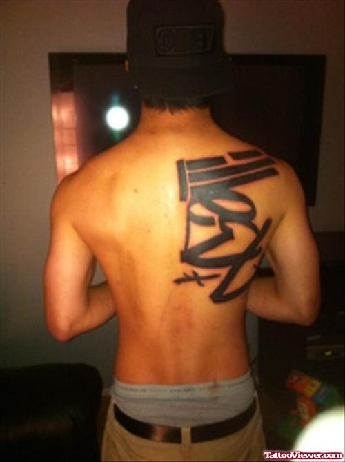 Graffiti Tattoo On Man Right Back Shoulder