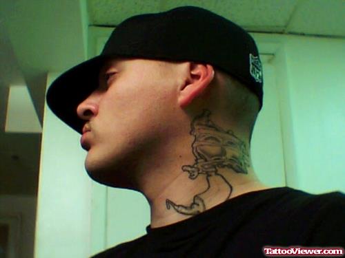 Graffiti Tattoo On Man Side Neck