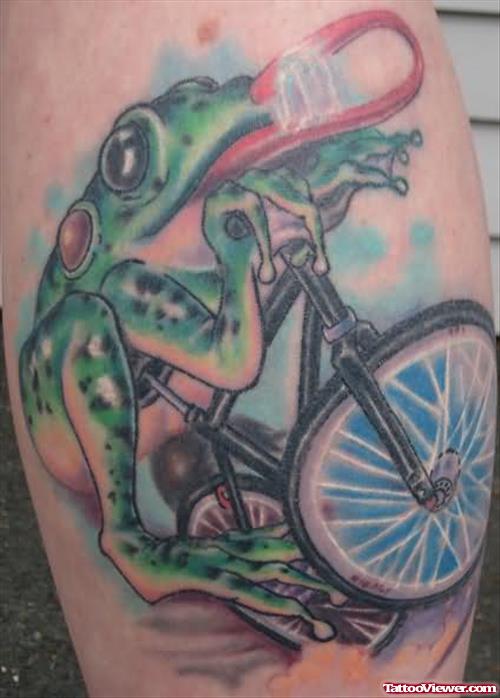 Frog On SKull Graveyard Tattoo