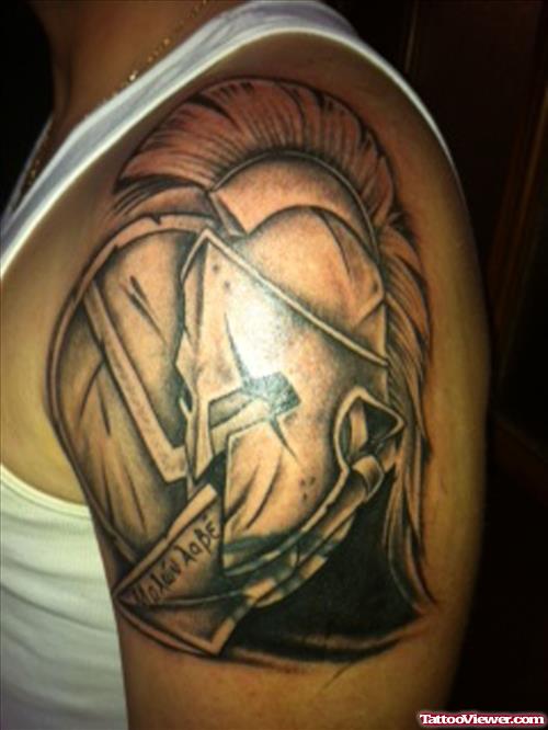Beautiful Grey Ink Greek Spartan Tattoo On Left Shoulder