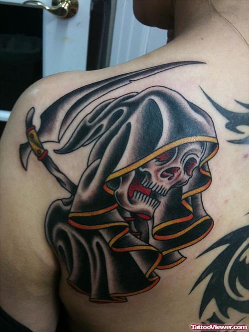 Black Ink Grim Reaper Tattoo On Left Back Shoulder