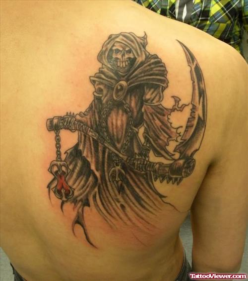 Crazy Grey Ink Grim Reaper Tattoo On Right Back Shoulder