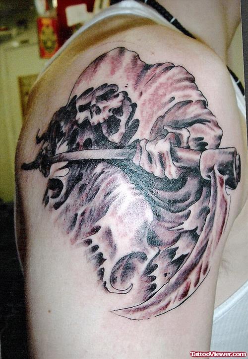 Amazing Grey Ink Grim Reaper Tattoo On Right Shoulder