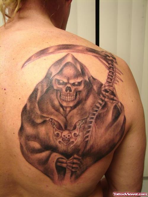 Amazing Grey Ink Grim Reaper Tattoo On Right Back Shoulder