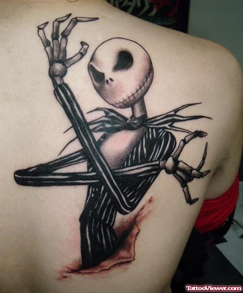 Grey Ink Nightmare Halloween Tattoo On Right Back Shoulder