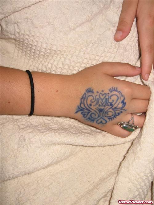Amazing Tribal Tattoo On Girl Right Hand
