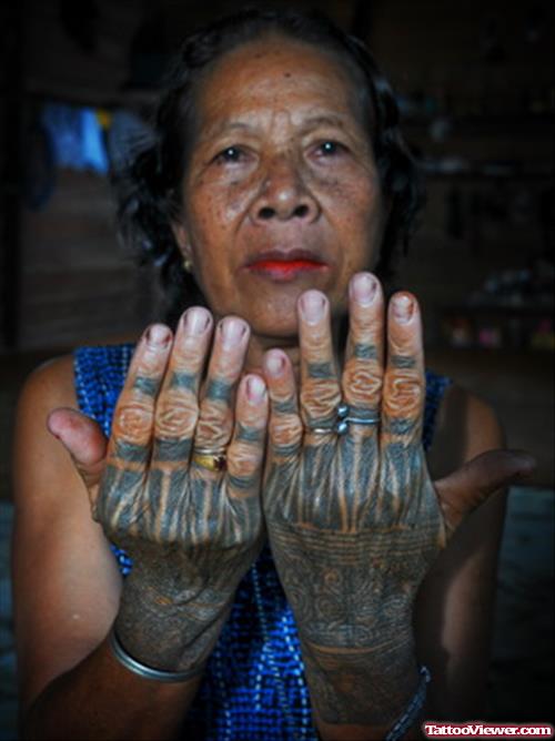 Amazing Black Ink Hand Tattoos For Women