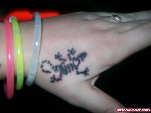 Lizard Hand Tattoo For Girls