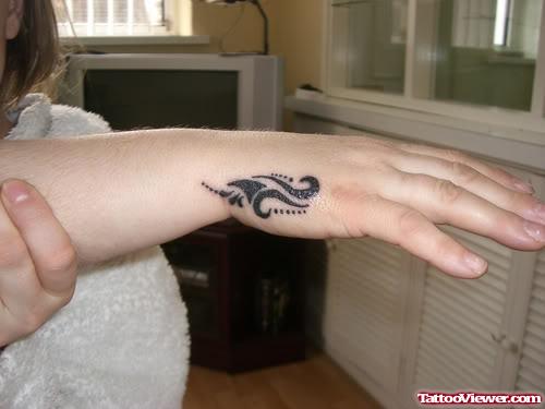 Black Ink Tribal Right Hand Tattoo