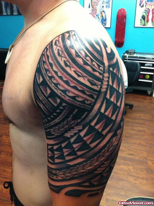 Dark Ink Hawaiian Tattoo