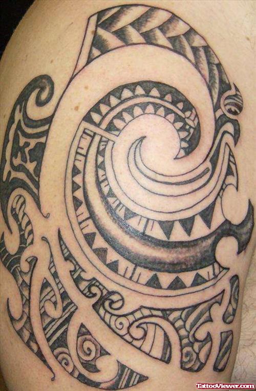 Amazing Grey Ink Hawaiian Tattoo On Man Right Half Sleeve