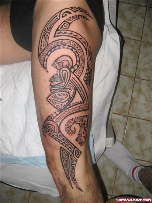 Tribal Hawaiian Tattoo On Left Leg