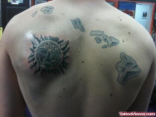 Amazing Hawaiian Tattoo On Man Back Body
