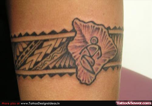 Attractive Hawaiian Armband Tattoo