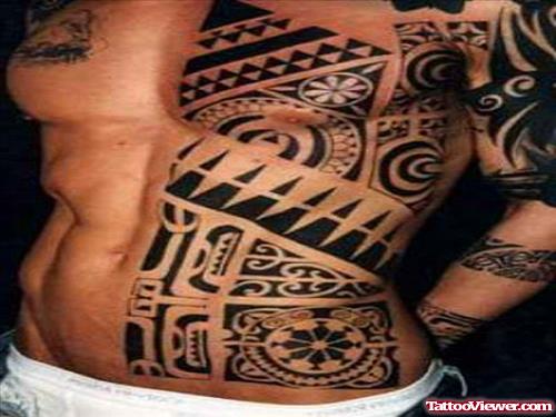 Amazing Hawaiian Tattoo On Man Side
