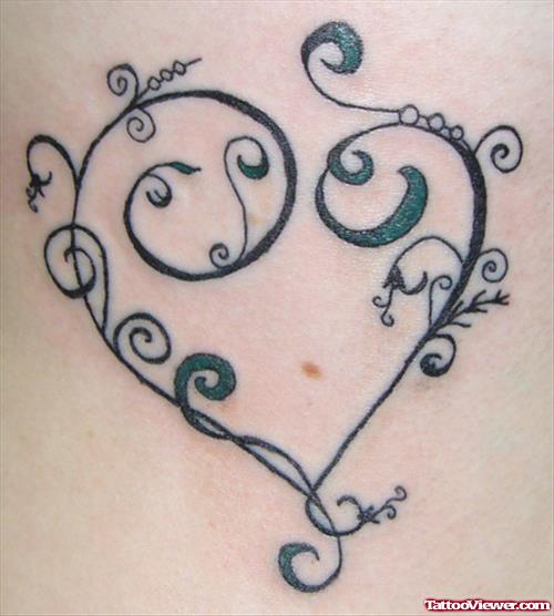 Wonderful Swirl Heart Tattoo Design