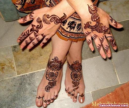 Henna Tattoos On Both Hands And Feet For Girls