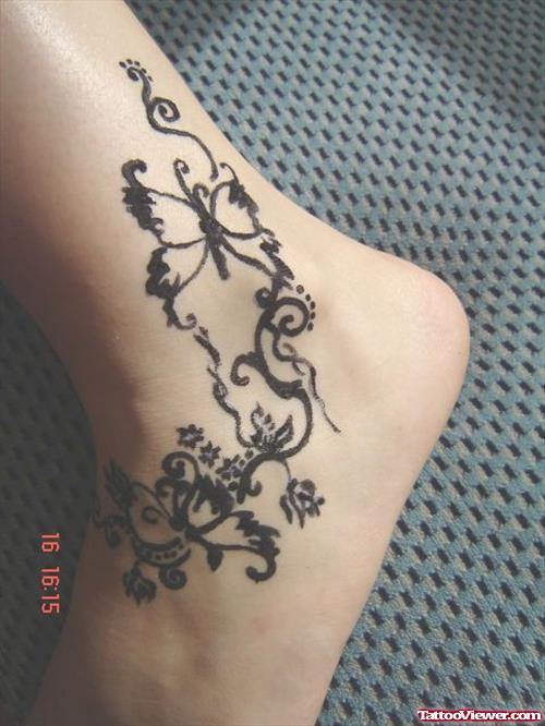 Beautiful Henna Tattoo On Ankle