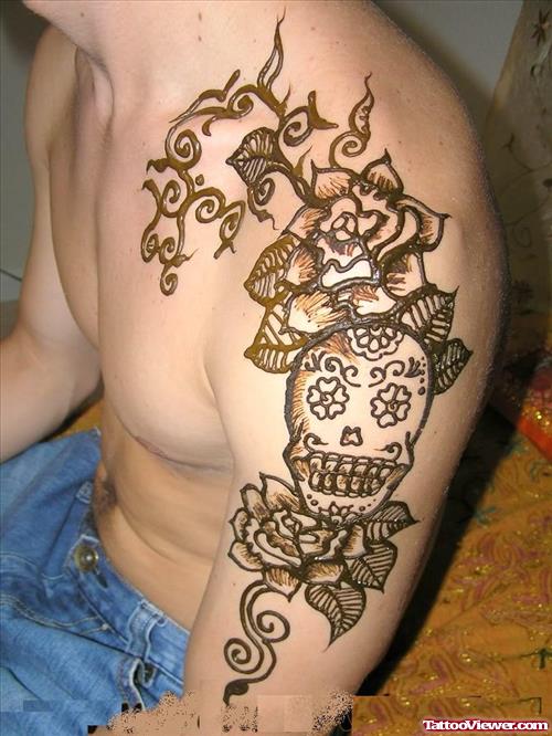 Henna Tattoo On Man Left Sleeve