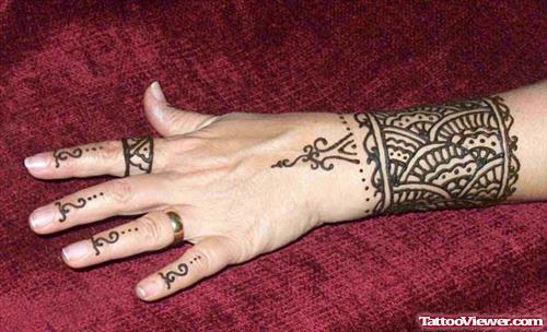 Henna Tattoo On Girl Left Wrist