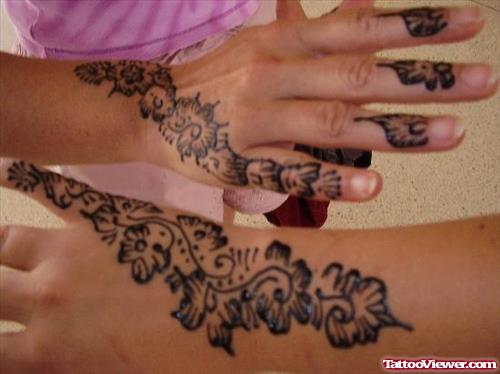 Grey Ink Henna Tattoo On Hand And Wrist