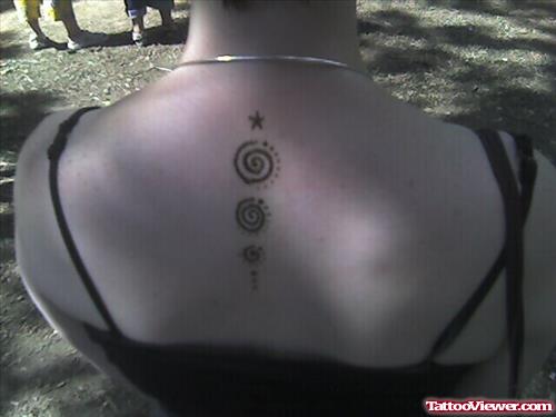 Best Henna Tattoo On Girl Upperback