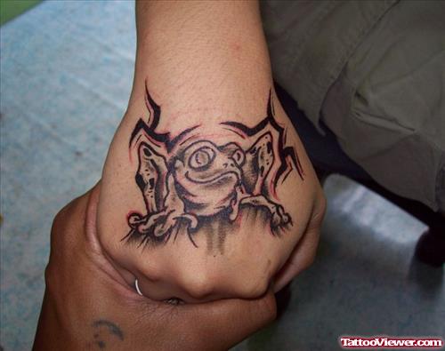 Tribal Henna Tattoo On Right Hand