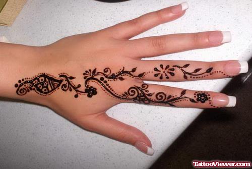 Superior Henna Tattoo On Girl Left Hand