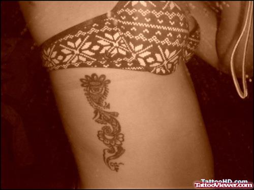 Henna Tattoo On Girl Rib Side