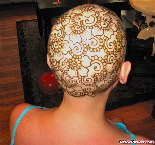 Awesome Henna Tattoo On Girl Head