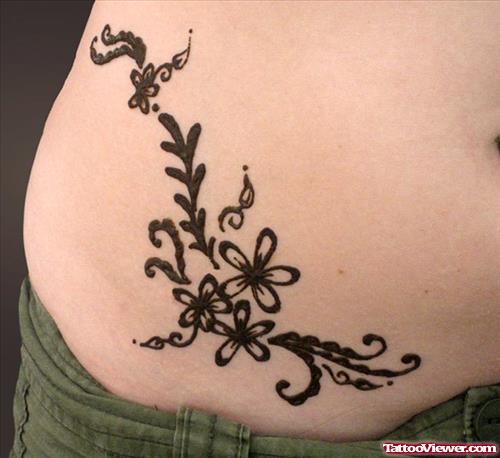 Black Ink Henna Tattoo On Hip
