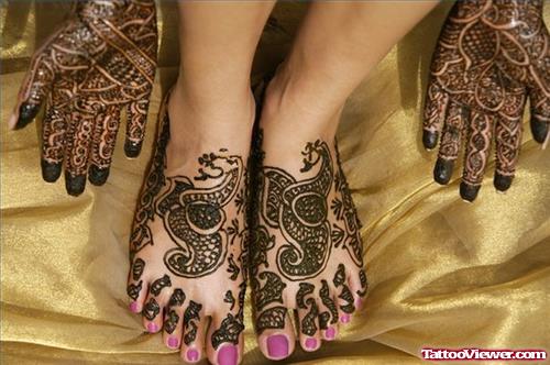 Cute Henna Tattoos On Girl Both Feet