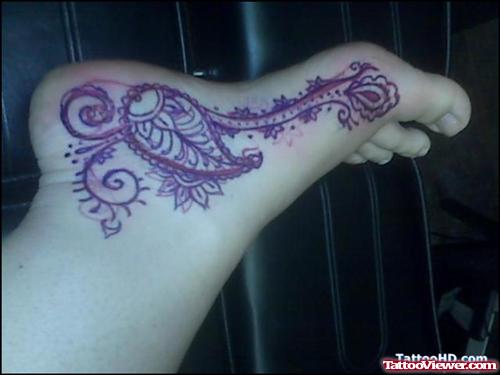 Color Henna Tattoo On Right foot