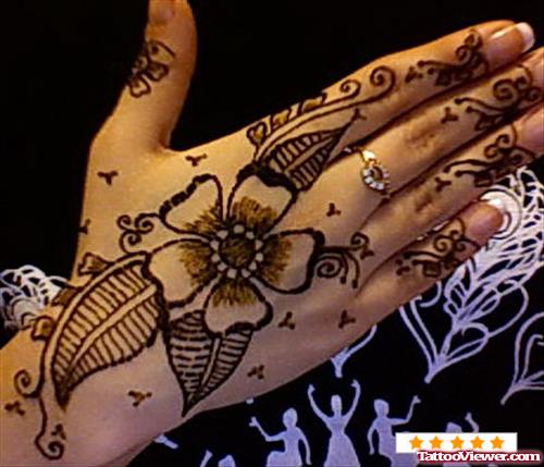 Henna Flowers Tattoo On Right Hand