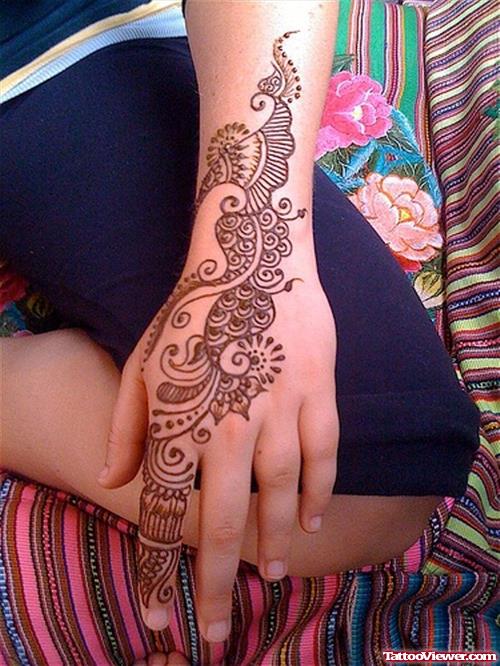 Classic Henna Tattoo On Girl Left Hand