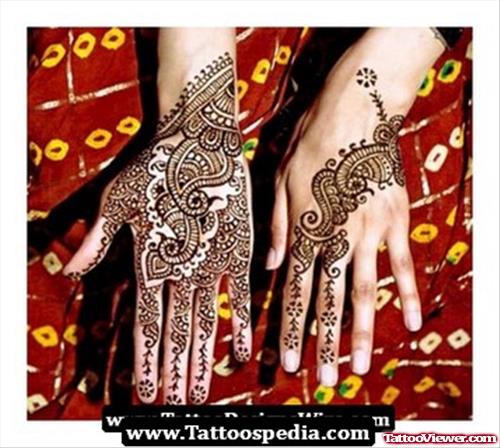 Amazing Henna Tattoos On Girl Both Hands