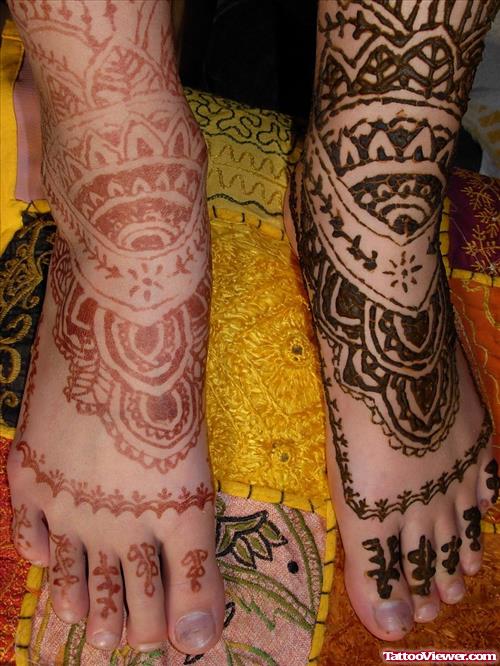 Awesome Henna Tattoos On Feet For Girls