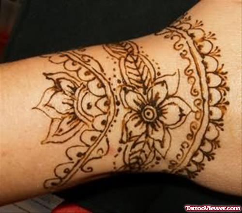 Henna Design Tattoo On Wrist
