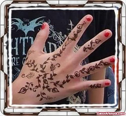 Henna Hand Design Tattoo Picture