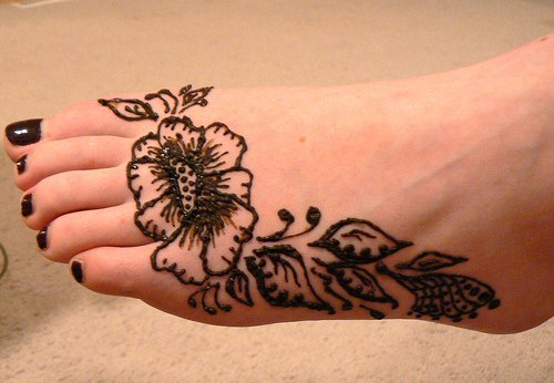 Best Henna Tattoo On Left Foot