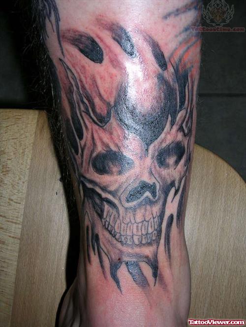 Burning Skull - Horror Tattoo