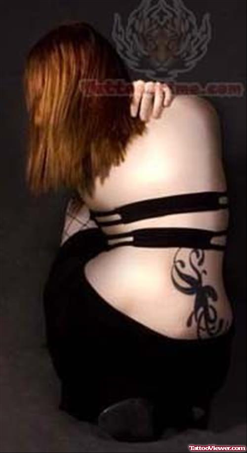 Black Ink Ivy Tattoo On Back