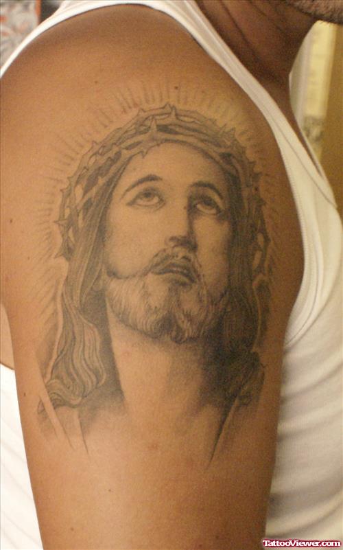 Attractive Jesus Head Tattoo On Man Right Shoulder