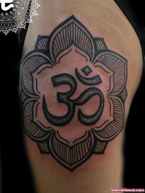 Religious Hindu Symbol Tattoo On Knee