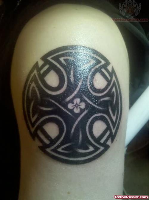 Celtic Knot Tattoo For Shoulder