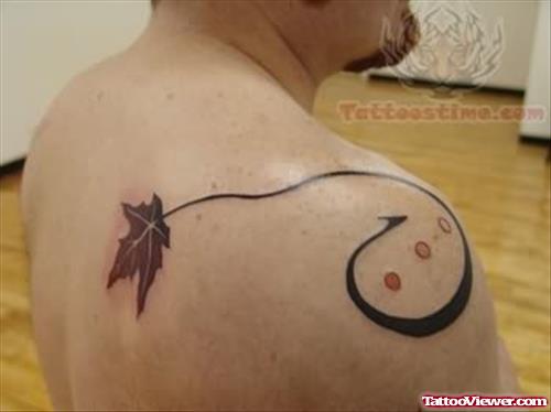 Amazing Leaf Tattoo On Shoulder
